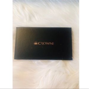 CROWN BRUSH - FUEGO EYESHADOW PALETTE